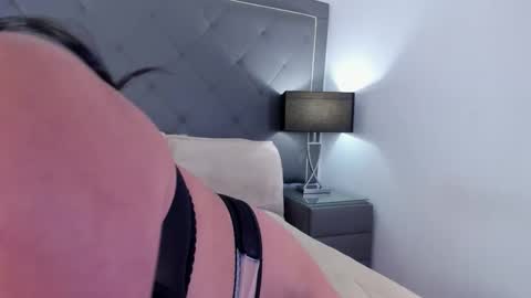 Snapshot of alexamadisson chatting on 09.23.25 Alexa online show from 09.23.25