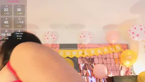 Snapshot of alexamadisson chatting on 11.21.25 Alexa online show from 11.21.25