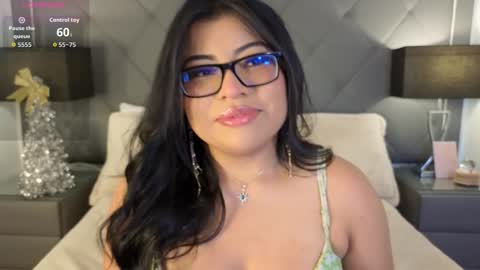 Snapshot of alexamadisson chatting on 12.16.25 Alexa online show from 12.16.25