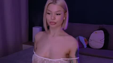 Alexa Mason online show from 02.27.25