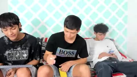 Snapshot of alexandluke1 chatting on 12.17.24 chicos hot online show from 12.17.24