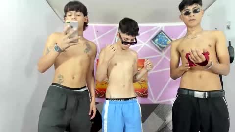Snapshot of alexandluke1 chatting on 01.29.25 chicos hot online show from 01.29.25