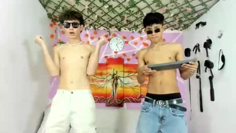 Snapshot of alexandluke1 chatting on 02.13.25 chicos hot online show from 02.13.25