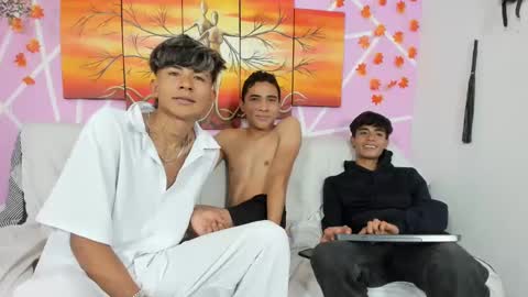 Snapshot of alexandluke1 chatting on 02.24.25 chicos hot online show from 02.24.25