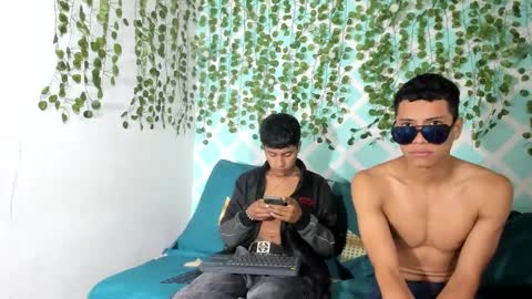 Snapshot of alexandluke1 chatting on 09.29.25 chicos hot online show from 09.29.25
