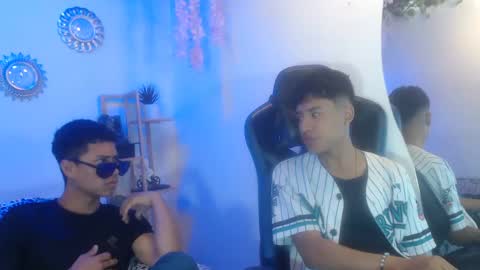 Snapshot of alexandluke1 chatting on 09.30.25 chicos hot online show from 09.30.25