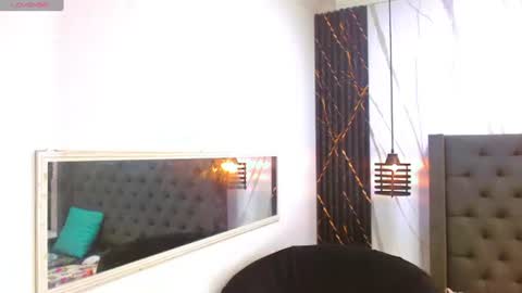 Snapshot of alexandra_castle chatting on 07.26.26 MAMASITA online show from 07.26.26