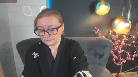 Alexandra online show from 12.24.24