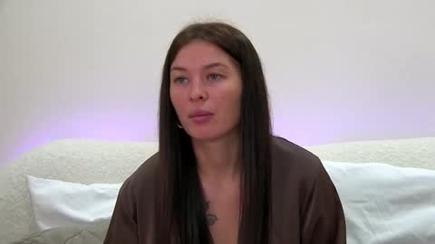 AlexandraBloom online show from 10.22.25