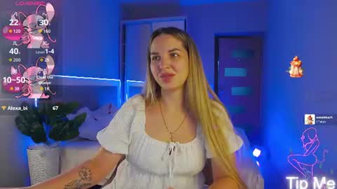 Snapshot of alexandracandy chatting on 06.25.26 alexandracandy online show from 06.25.26