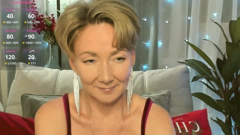 Snapshot of alexandrafix chatting on 12.25.24 Alexandra online show from 12.25.24