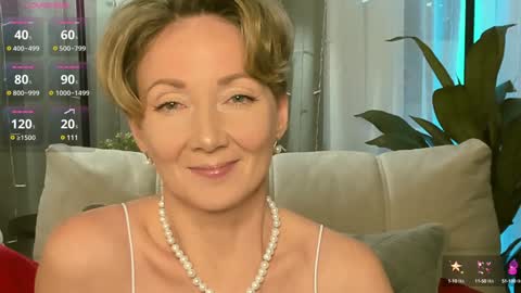 Snapshot of alexandrafix chatting on 01.26.25 Alexandra online show from 01.26.25