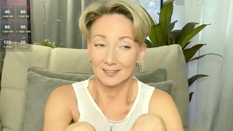 Snapshot of alexandrafix chatting on 10.03.25 Alexandra online show from 10.03.25