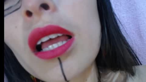 alexandrasaen online show from 11.03.25