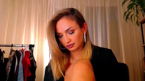 Snapshot of alexandrawooow chatting on 05.01.26 alexandrawooow online show from 05.01.26