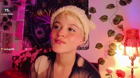 Snapshot of alexiafisher_ chatting on 01.12.25 Alex online show from 01.12.25