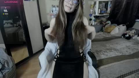 alexiamaiex online show from 10.04.25