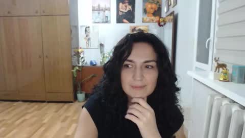 AlexisMillers online show from 11.22.25