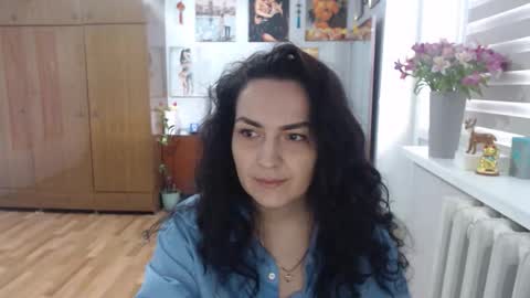 Snapshot of alexismillers chatting on 04.19.26 AlexisMillers online show from 04.19.26