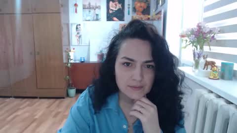 Snapshot of alexismillers chatting on 04.23.26 AlexisMillers online show from 04.23.26