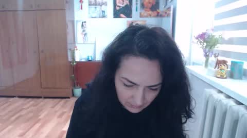 Snapshot of alexismillers chatting on 04.25.26 AlexisMillers online show from 04.25.26