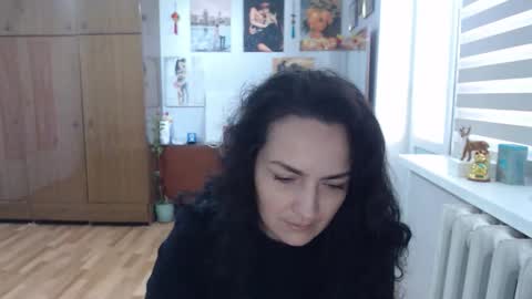 Snapshot of alexismillers chatting on 04.28.26 AlexisMillers online show from 04.28.26
