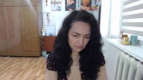 Snapshot of alexismillers chatting on 05.06.26 AlexisMillers online show from 05.06.26