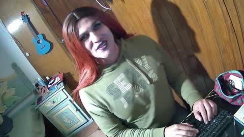 Snapshot of alexiss699 chatting on 01.12.25 alexiss699 online show from 01.12.25