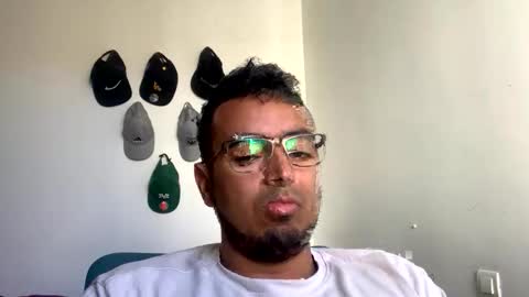 Snapshot of alexospina55 chatting on 04.01.26 alexospina55 online show from 04.01.26