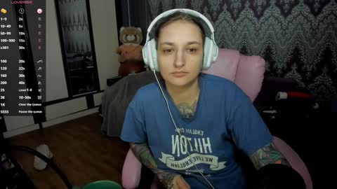 Snapshot of alexracc00n chatting on 01.01.25 Alex online show from 01.01.25