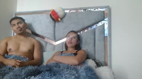 Snapshot of alexvsluisa chatting on 02.18.26 alex y luisa online show from 02.18.26