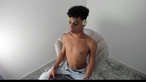 Snapshot of alexx_cum18 chatting on 06.22.26 alexx_cum18 online show from 06.22.26