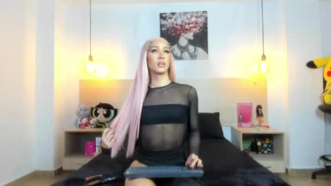 Snapshot of alexxa_meow chatting on 06.06.26 A L E X A online show from 06.06.26