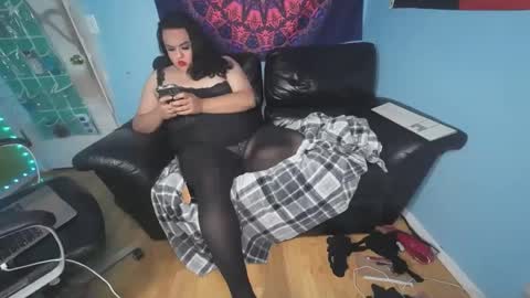 alexxxis2011x3 online show from 12.01.25