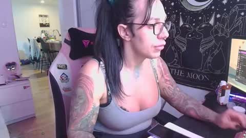 alexyasnow online show from 10.15.25