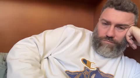 Snapshot of alfali chatting on 02.15.25 alfali online show from 02.15.25