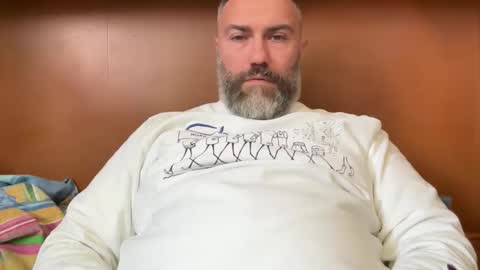 Snapshot of alfali chatting on 10.05.25 alfali online show from 10.05.25