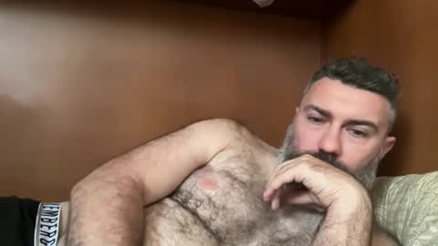 Snapshot of alfali chatting on 10.11.25 alfali online show from 10.11.25