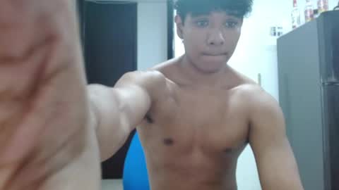 Snapshot of alfred_cantillo chatting on 05.26.26 alfred_cantillo online show from 05.26.26
