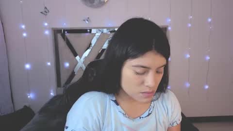 Carolina Join The Fan Club  online show from 10.23.25