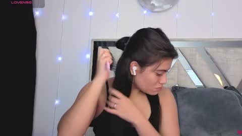 Carolina Join The Fan Club  online show from 04.16.26