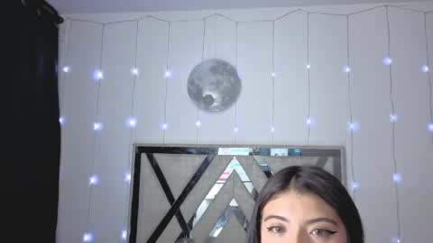 Carolina Join The Fan Club  online show from 04.22.26