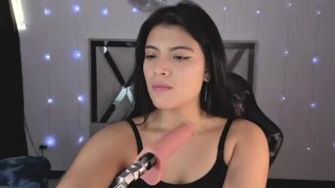 Snapshot of alfresii_rivera chatting on 04.25.26 Carolina Join The Fan Club online show from 04.25.26