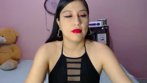 Snapshot of ali_squirt chatting on 12.06.24 alixia online show from 12.06.24