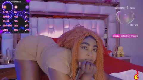 Snapshot of aliana_ross chatting on 09.24.25 aliana_ross online show from 09.24.25