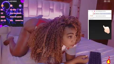 Snapshot of aliana_ross chatting on 10.05.25 aliana_ross online show from 10.05.25