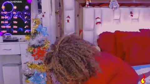 Snapshot of aliana_ross chatting on 11.28.25 aliana_ross online show from 11.28.25