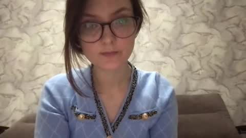 alice00777 online show from 11.18.25