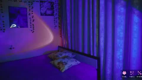 Snapshot of alice___miss chatting on 06.30.26 Alice Miss online show from 06.30.26