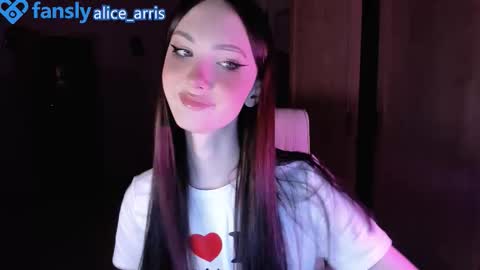 Alice Aris online show from 10.30.25